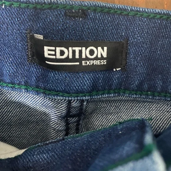 Express High Rise Ripped Jeans - Picture 5 of 6